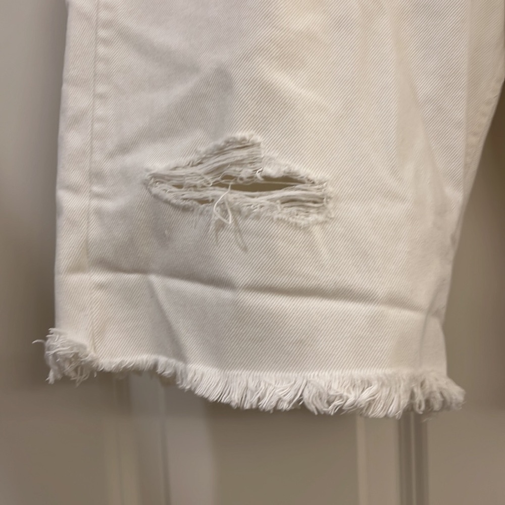 Calvin Klein men’s jeans. - Picture 2 of 8